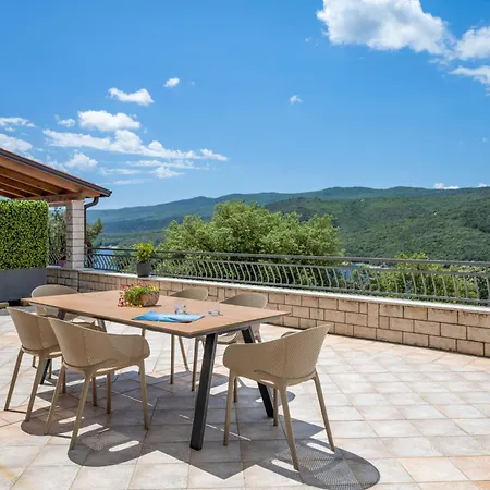 Apartment Zulijani A3 *