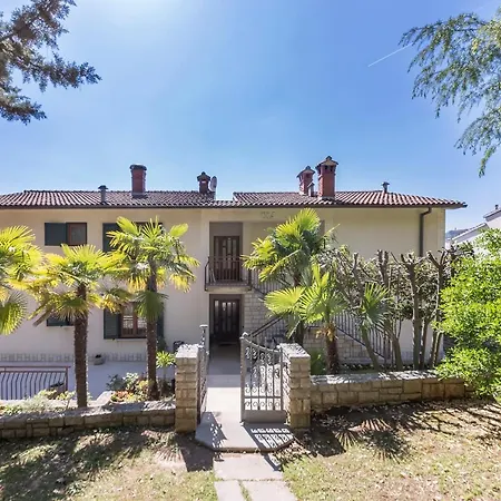 Zulijani A3 Apartment